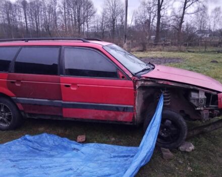 Червоний Фольксваген Пассат Варіант, об'ємом двигуна 1.9 л та пробігом 1000 тис. км за 800 $, фото 4 на Automoto.ua