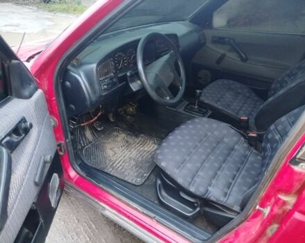 Красный Фольксваген Пассат Вариант, объемом двигателя 2 л и пробегом 380 тыс. км за 1700 $, фото 6 на Automoto.ua