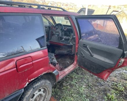 Красный Фольксваген Пассат Вариант, объемом двигателя 0 л и пробегом 300 тыс. км за 650 $, фото 2 на Automoto.ua