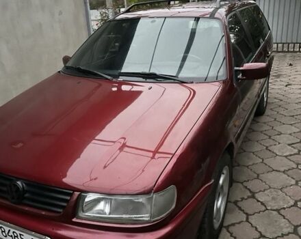 Красный Фольксваген Пассат Вариант, объемом двигателя 2 л и пробегом 10 тыс. км за 2500 $, фото 6 на Automoto.ua