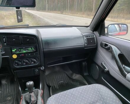 Червоний Фольксваген Пассат Варіант, об'ємом двигуна 1.8 л та пробігом 420 тис. км за 3350 $, фото 16 на Automoto.ua