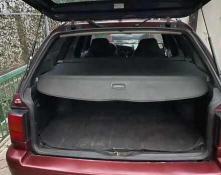 Красный Фольксваген Пассат Вариант, объемом двигателя 2 л и пробегом 10 тыс. км за 2500 $, фото 10 на Automoto.ua