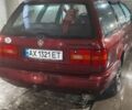 Красный Фольксваген Пассат Вариант, объемом двигателя 2 л и пробегом 530 тыс. км за 2700 $, фото 3 на Automoto.ua