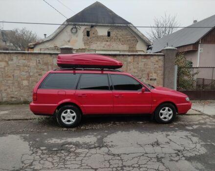 Червоний Фольксваген Пассат Варіант, об'ємом двигуна 1.8 л та пробігом 20 тис. км за 2900 $, фото 3 на Automoto.ua