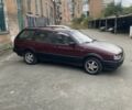Красный Фольксваген Пассат Вариант, объемом двигателя 1.6 л и пробегом 260 тыс. км за 1600 $, фото 1 на Automoto.ua
