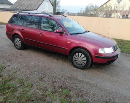 Червоний Фольксваген Пассат Варіант, об'ємом двигуна 1.8 л та пробігом 334 тис. км за 2650 $, фото 5 на Automoto.ua