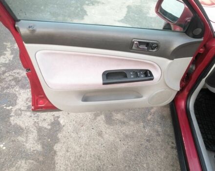 Червоний Фольксваген Пассат Варіант, об'ємом двигуна 1.8 л та пробігом 334 тис. км за 2650 $, фото 13 на Automoto.ua