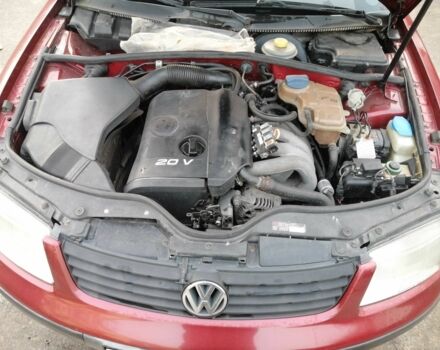 Червоний Фольксваген Пассат Варіант, об'ємом двигуна 1.8 л та пробігом 334 тис. км за 2650 $, фото 22 на Automoto.ua