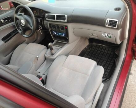 Червоний Фольксваген Пассат Варіант, об'ємом двигуна 1.8 л та пробігом 334 тис. км за 2650 $, фото 23 на Automoto.ua