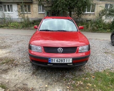 Фольксваген Пассат Вариант 1998 в Полтаве на Automoto.ua Красный Фольксваген Пассат Вариант, объемом двигателя 1.6 л и пробегом 300 тыс. км за 3400 $, фото 4 на Automoto.ua