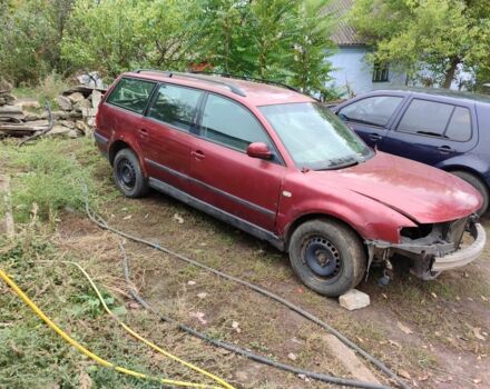 Красный Фольксваген Пассат Вариант, объемом двигателя 1.9 л и пробегом 111 тыс. км за 800 $, фото 2 на Automoto.ua