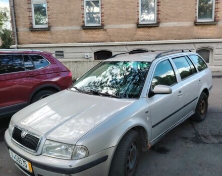 Червоний Фольксваген Пассат Варіант, об'ємом двигуна 1.9 л та пробігом 312 тис. км за 2053 $, фото 7 на Automoto.ua