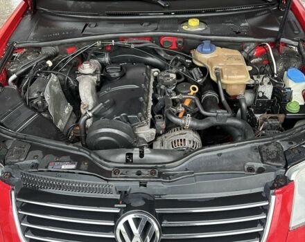 Красный Фольксваген Пассат Вариант, объемом двигателя 1.9 л и пробегом 335 тыс. км за 2900 $, фото 12 на Automoto.ua