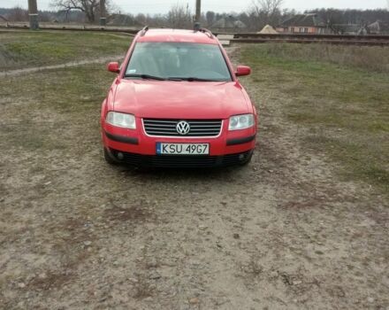 Красный Фольксваген Пассат Вариант, объемом двигателя 1.9 л и пробегом 300 тыс. км за 2300 $, фото 1 на Automoto.ua