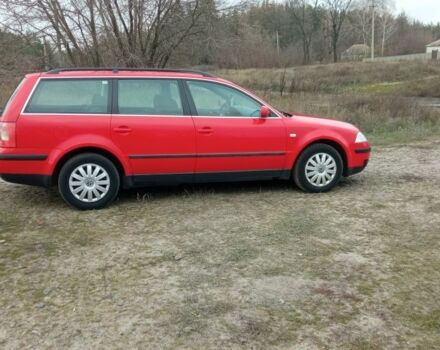 Красный Фольксваген Пассат Вариант, объемом двигателя 1.9 л и пробегом 300 тыс. км за 2300 $, фото 3 на Automoto.ua