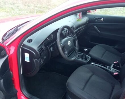 Красный Фольксваген Пассат Вариант, объемом двигателя 1.9 л и пробегом 300 тыс. км за 2300 $, фото 6 на Automoto.ua