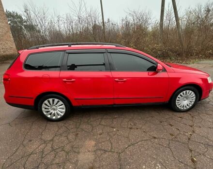 Красный Фольксваген Пассат Вариант, объемом двигателя 1.6 л и пробегом 242 тыс. км за 4500 $, фото 5 на Automoto.ua