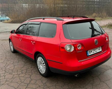 Красный Фольксваген Пассат Вариант, объемом двигателя 1.6 л и пробегом 242 тыс. км за 4500 $, фото 2 на Automoto.ua