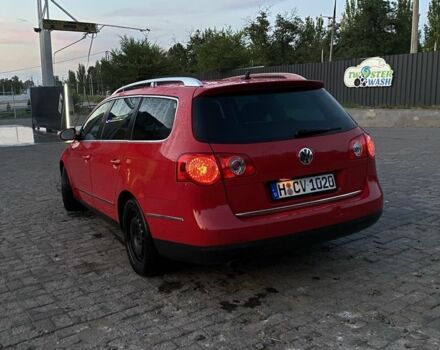 Красный Фольксваген Пассат Вариант, объемом двигателя 2 л и пробегом 300 тыс. км за 4650 $, фото 5 на Automoto.ua