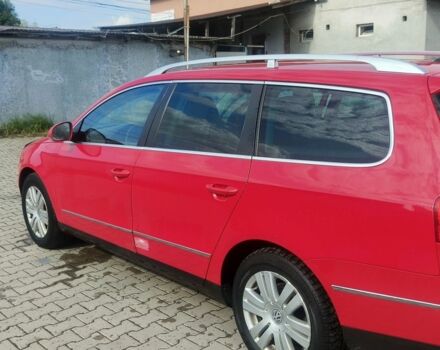 Червоний Фольксваген Пассат Варіант, об'ємом двигуна 2 л та пробігом 360 тис. км за 5500 $, фото 12 на Automoto.ua