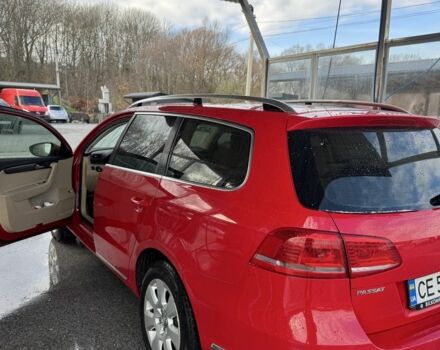 Красный Фольксваген Пассат Вариант, объемом двигателя 2 л и пробегом 300 тыс. км за 8950 $, фото 3 на Automoto.ua