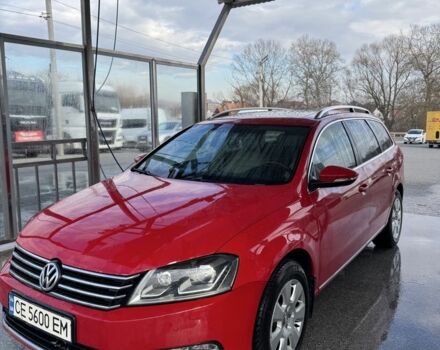 Красный Фольксваген Пассат Вариант, объемом двигателя 2 л и пробегом 300 тыс. км за 8950 $, фото 2 на Automoto.ua