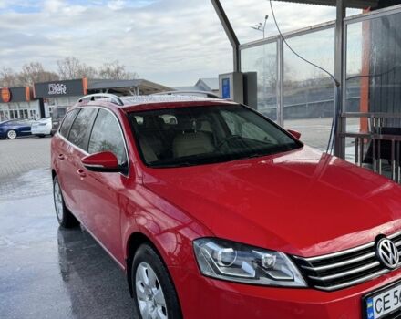 Красный Фольксваген Пассат Вариант, объемом двигателя 2 л и пробегом 300 тыс. км за 8950 $, фото 1 на Automoto.ua