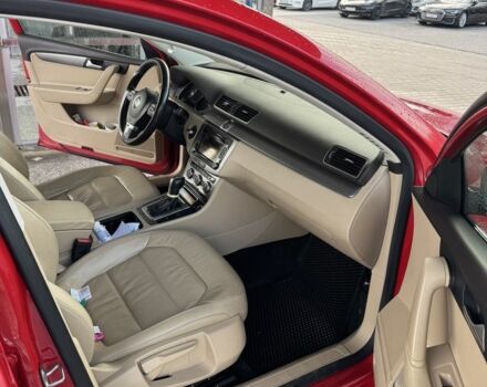 Красный Фольксваген Пассат Вариант, объемом двигателя 2 л и пробегом 300 тыс. км за 8950 $, фото 10 на Automoto.ua