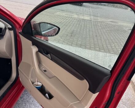 Красный Фольксваген Пассат Вариант, объемом двигателя 2 л и пробегом 300 тыс. км за 8950 $, фото 7 на Automoto.ua