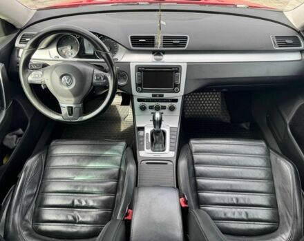 Червоний Фольксваген Пассат Варіант, об'ємом двигуна 2 л та пробігом 280 тис. км за 11700 $, фото 8 на Automoto.ua