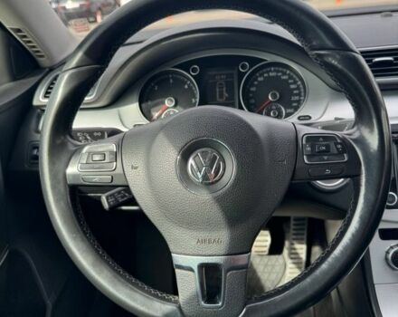 Червоний Фольксваген Пассат Варіант, об'ємом двигуна 2 л та пробігом 280 тис. км за 11700 $, фото 14 на Automoto.ua