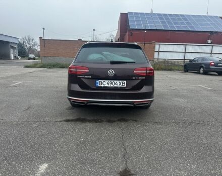 Красный Фольксваген Пассат Вариант, объемом двигателя 2 л и пробегом 227 тыс. км за 19700 $, фото 5 на Automoto.ua