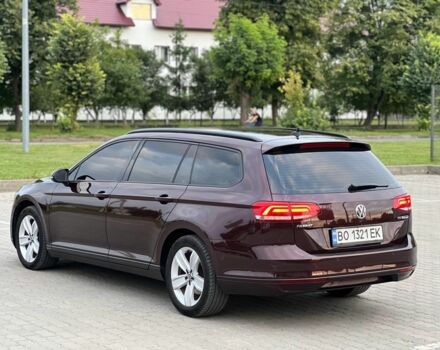 Червоний Фольксваген Пассат Варіант, об'ємом двигуна 1.6 л та пробігом 262 тис. км за 12499 $, фото 3 на Automoto.ua