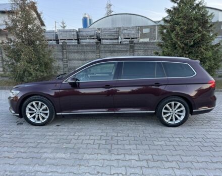 Красный Фольксваген Пассат Вариант, объемом двигателя 2 л и пробегом 206 тыс. км за 18000 $, фото 2 на Automoto.ua