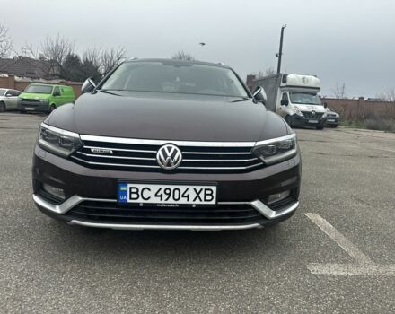 Красный Фольксваген Пассат Вариант, объемом двигателя 2 л и пробегом 227 тыс. км за 19700 $, фото 4 на Automoto.ua