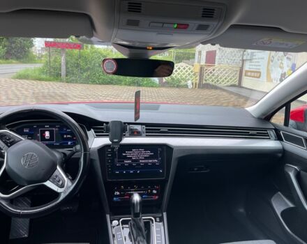 Красный Фольксваген Пассат Вариант, объемом двигателя 2 л и пробегом 240 тыс. км за 19900 $, фото 9 на Automoto.ua