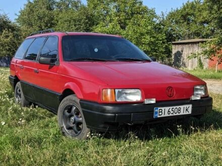 Фольксваген Пассат Вариант 1989 в Полтаве на Automoto.ua Красный Фольксваген Пассат Вариант, объемом двигателя 1.6 л и пробегом 270 тыс. км за 1400 $, фото 1 на Automoto.ua