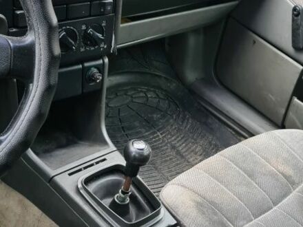 Красный Фольксваген Пассат Вариант, объемом двигателя 0 л и пробегом 350 тыс. км за 1500 $, фото 1 на Automoto.ua