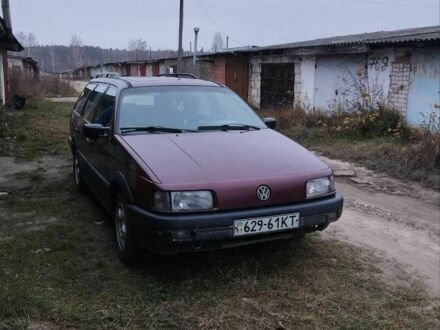 Красный Фольксваген Пассат Вариант, объемом двигателя 2 л и пробегом 565 тыс. км за 1906 $, фото 1 на Automoto.ua