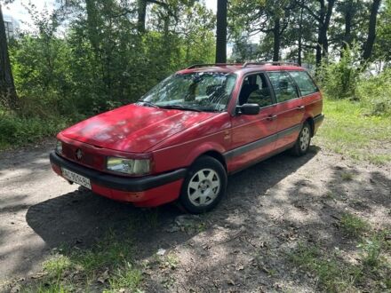 Фольксваген Пассат Вариант 1993 в Луцке на Automoto.ua Красный Фольксваген Пассат Вариант, объемом двигателя 1.9 л и пробегом 314 тыс. км за 1850 $, фото 1 на Automoto.ua