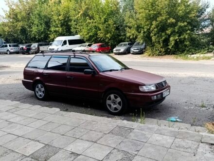 Фольксваген Пассат Варіант 1995 у Купянске на Automoto.ua Червоний Фольксваген Пассат Варіант, об'ємом двигуна 2 л та пробігом 300 тис. км за 3000 $, фото 1 на Automoto.ua