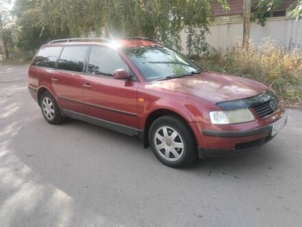 Красный Фольксваген Пассат Вариант, объемом двигателя 1.9 л и пробегом 320 тыс. км за 3324 $, фото 1 на Automoto.ua