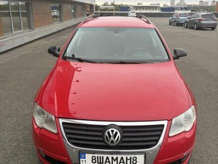 Фольксваген Пассат Вариант 2010 в Киеве на Automoto.ua Красный Фольксваген Пассат Вариант, объемом двигателя 2 л и пробегом 430 тыс. км за 5700 $, фото 1 на Automoto.ua