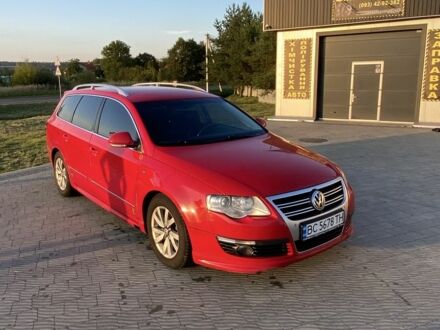 Фольксваген Пассат Варіант 2010 у Яворове на Automoto.ua Червоний Фольксваген Пассат Варіант, об'ємом двигуна 2 л та пробігом 355 тис. км за 6400 $, фото 1 на Automoto.ua