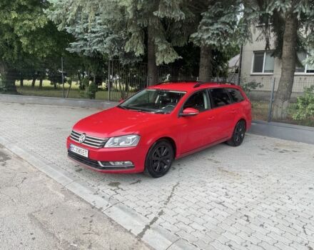 Червоний Фольксваген Пассат Варіант, об'ємом двигуна 2 л та пробігом 239 тис. км за 7999 $, фото 1 на Automoto.ua