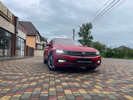 Фольксваген Пассат Варіант 2021 у Виноградове на Automoto.ua Червоний Фольксваген Пассат Варіант, об'ємом двигуна 1.98 л та пробігом 241 тис. км за 24181 $, фото 1 на Automoto.ua