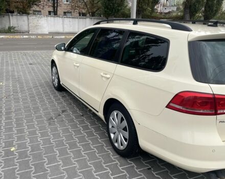 Желтый Фольксваген Пассат Вариант, объемом двигателя 2 л и пробегом 380 тыс. км за 8200 $, фото 5 на Automoto.ua