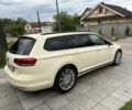 Желтый Фольксваген Пассат Вариант, объемом двигателя 2 л и пробегом 380 тыс. км за 291 $, фото 2 на Automoto.ua