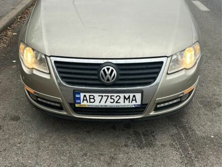 Желтый Фольксваген Пассат Вариант, объемом двигателя 2 л и пробегом 360 тыс. км за 3800 $, фото 1 на Automoto.ua