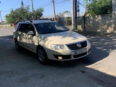 Жовтий Фольксваген Пассат Варіант, об'ємом двигуна 2 л та пробігом 350 тис. км за 3550 $, фото 1 на Automoto.ua